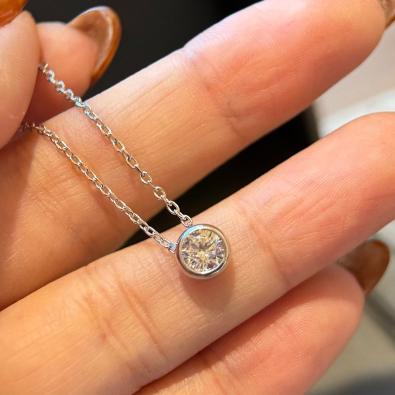 T*f*ny necklaces